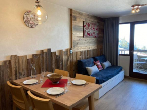 Appartement rénové 2P 4 pers, balcon, départ skis aux pieds - FR-1-634-76